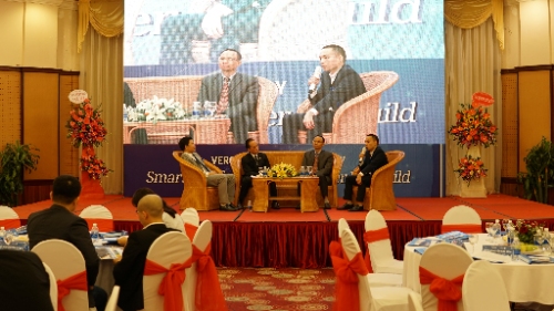 Chuyên gia tại Việt Nam