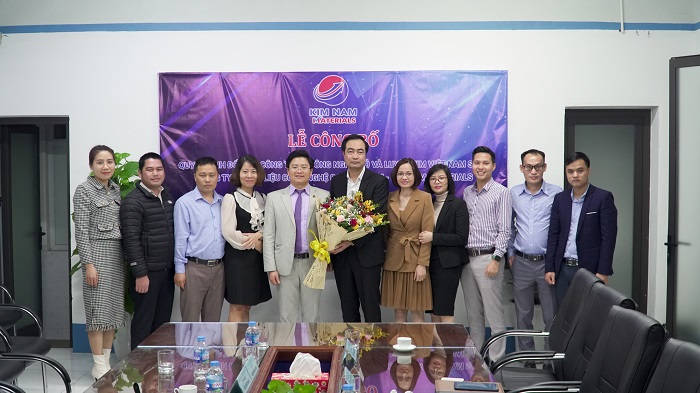 Decision to change the company name from "Vietnam Mining and Metallurgical Technology Joint Stock Company" to "Kim Nam High-Tech Materials Joint Stock Company - Kim Nam Materials"